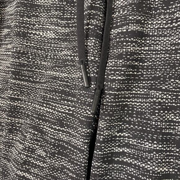 Lululemon T.H.E. Short Mens L Nulux Liner in All Court Texture White Black - Picture 4 of 9